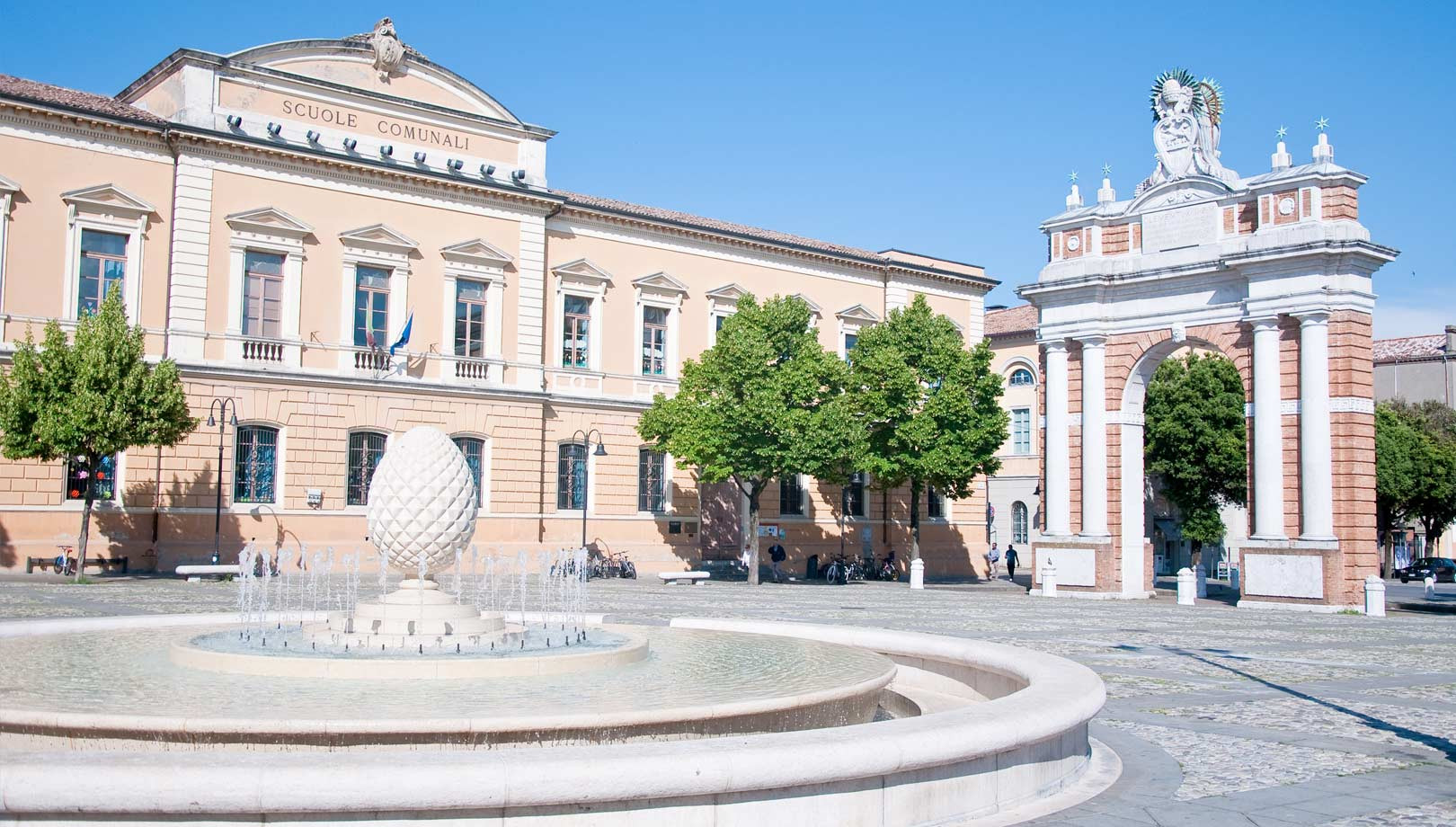 media.Giro-dei-Becchi-Hotel-Life-Rimini