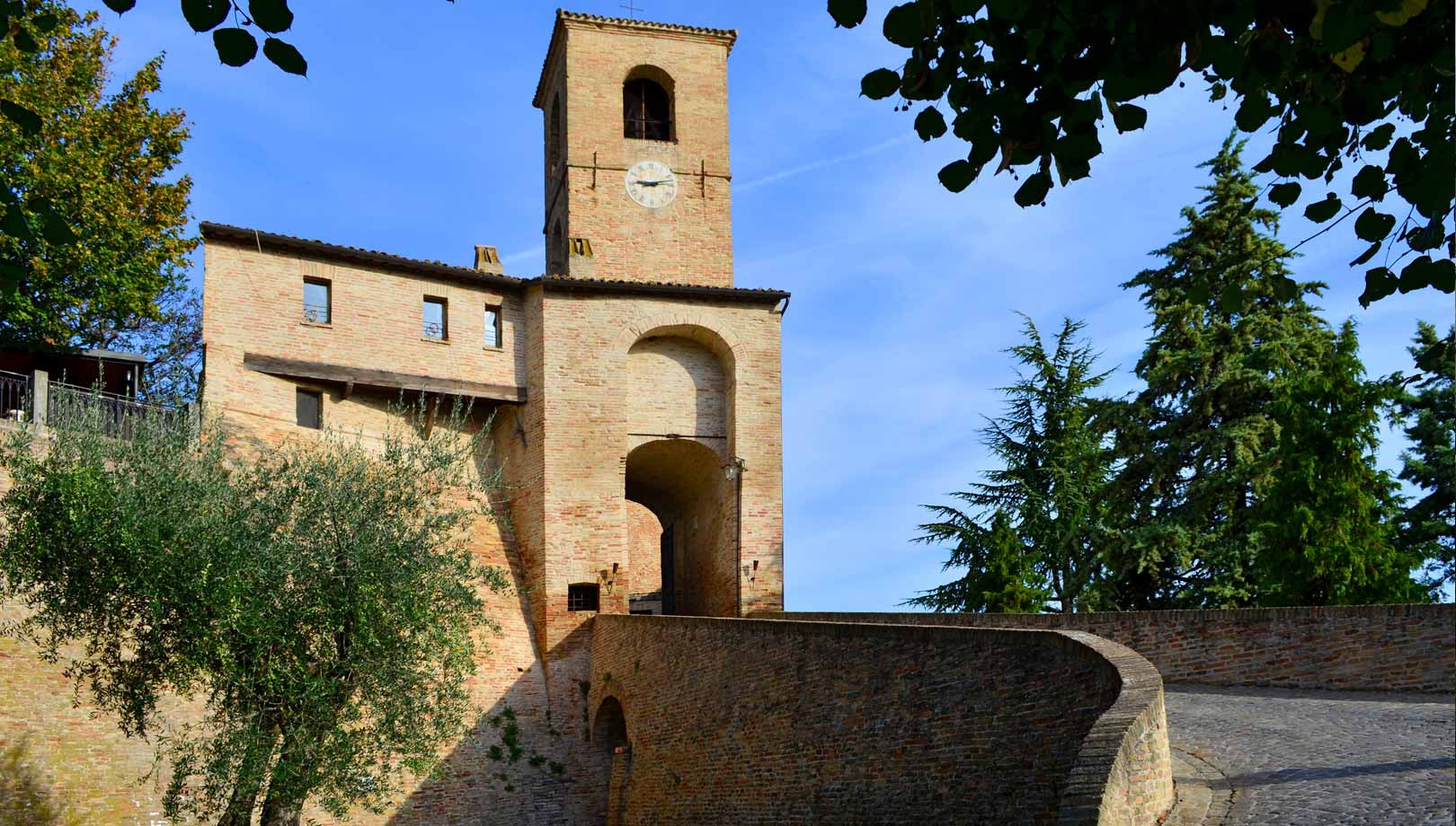 media.Montegridolfo-Hotel-Life-Rimini