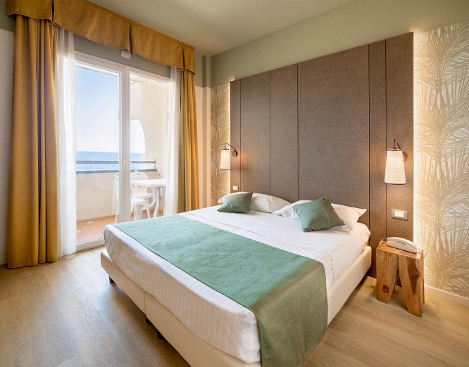 media.Gallery-Camera-Superior-03-Hotel-Life-Rimini