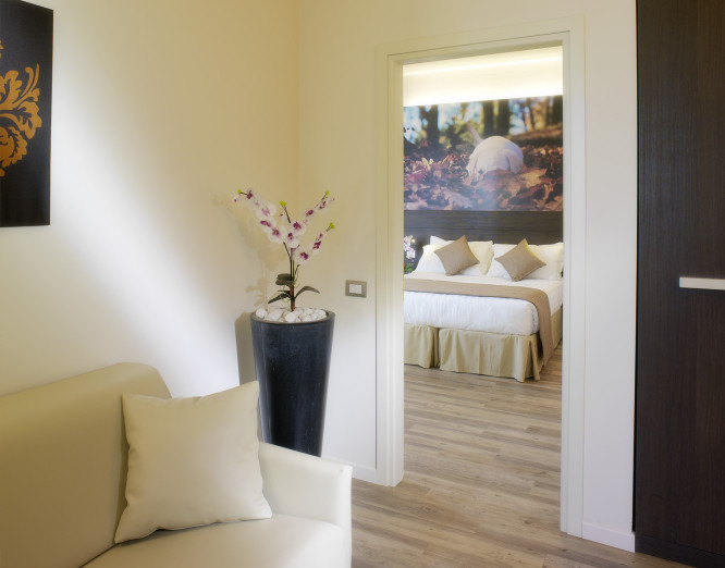 media.Gallery-Junior-Suite-02-Hotel-Life-Rimini