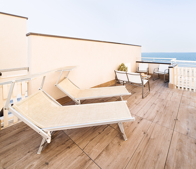 media.queen-room-with-roof-garden