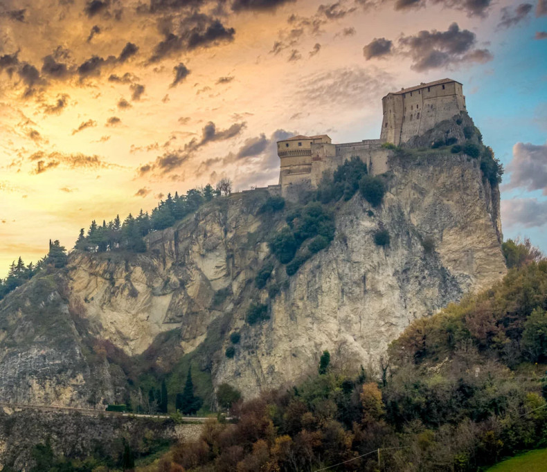 media.Percorso-San-Leo-Hotel-Life-Rimini